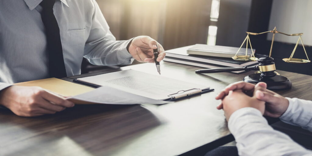 Qual o passo a passo para fazer uma réplica trabalhista