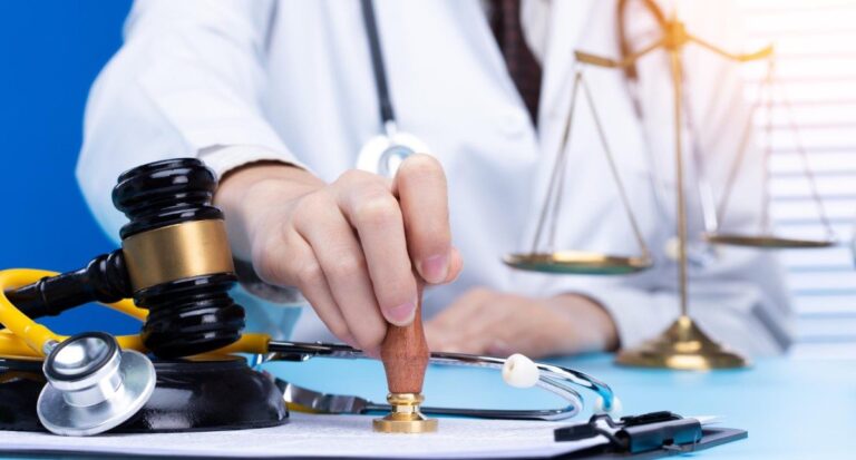 Entenda o que é a judicialização da saúde e como ela afeta o direito à saúde